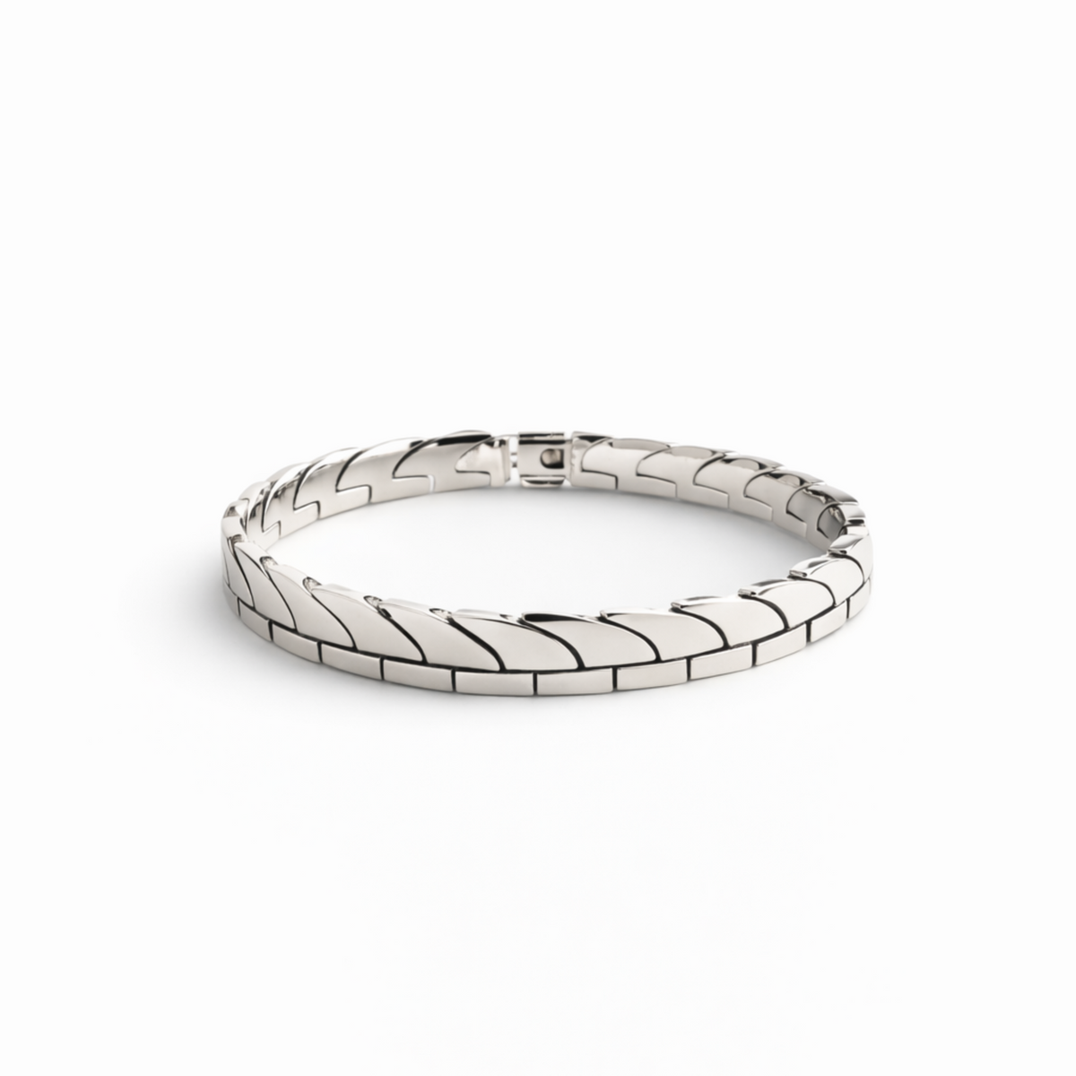 Shark Fin Bracelet in Fine Silver